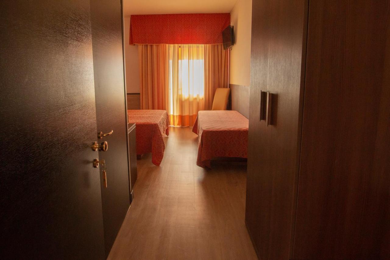Hotel San Zeno San Zeno di Montagna Εξωτερικό φωτογραφία