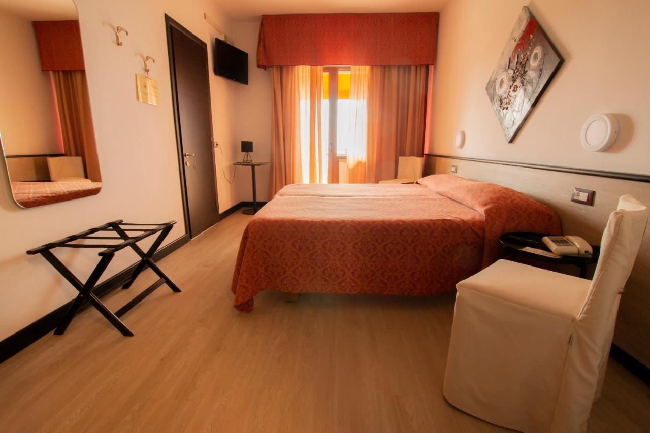 Hotel San Zeno San Zeno di Montagna Εξωτερικό φωτογραφία
