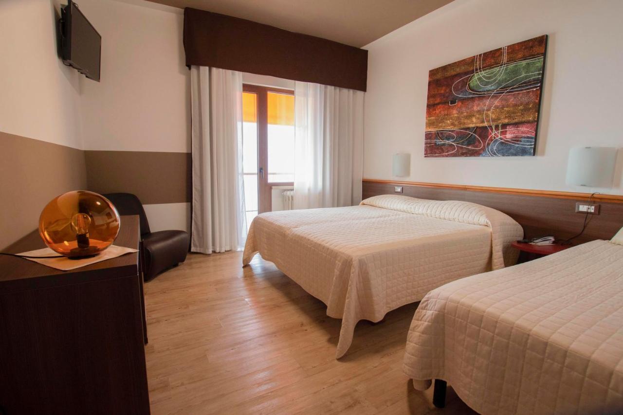 Hotel San Zeno San Zeno di Montagna Εξωτερικό φωτογραφία