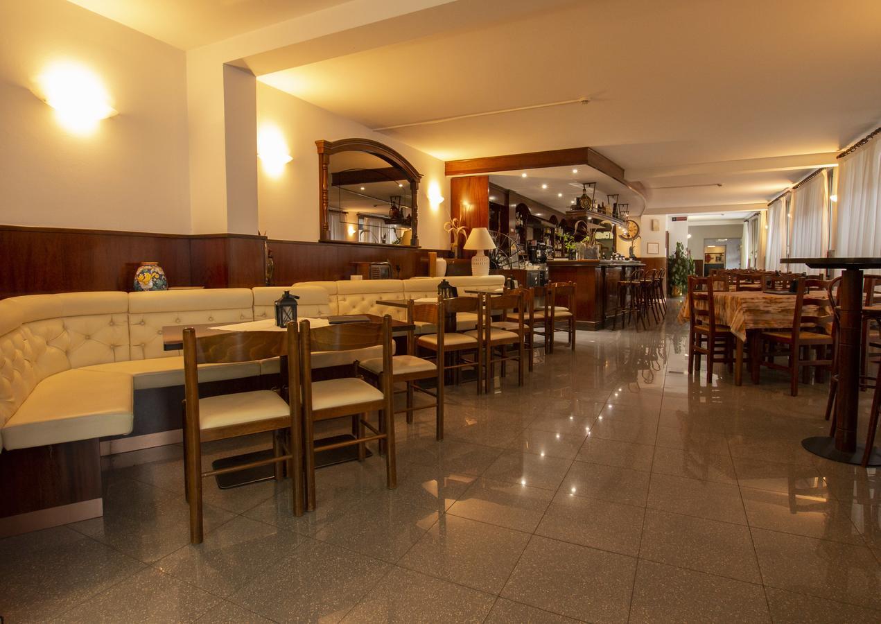 Hotel San Zeno San Zeno di Montagna Εξωτερικό φωτογραφία